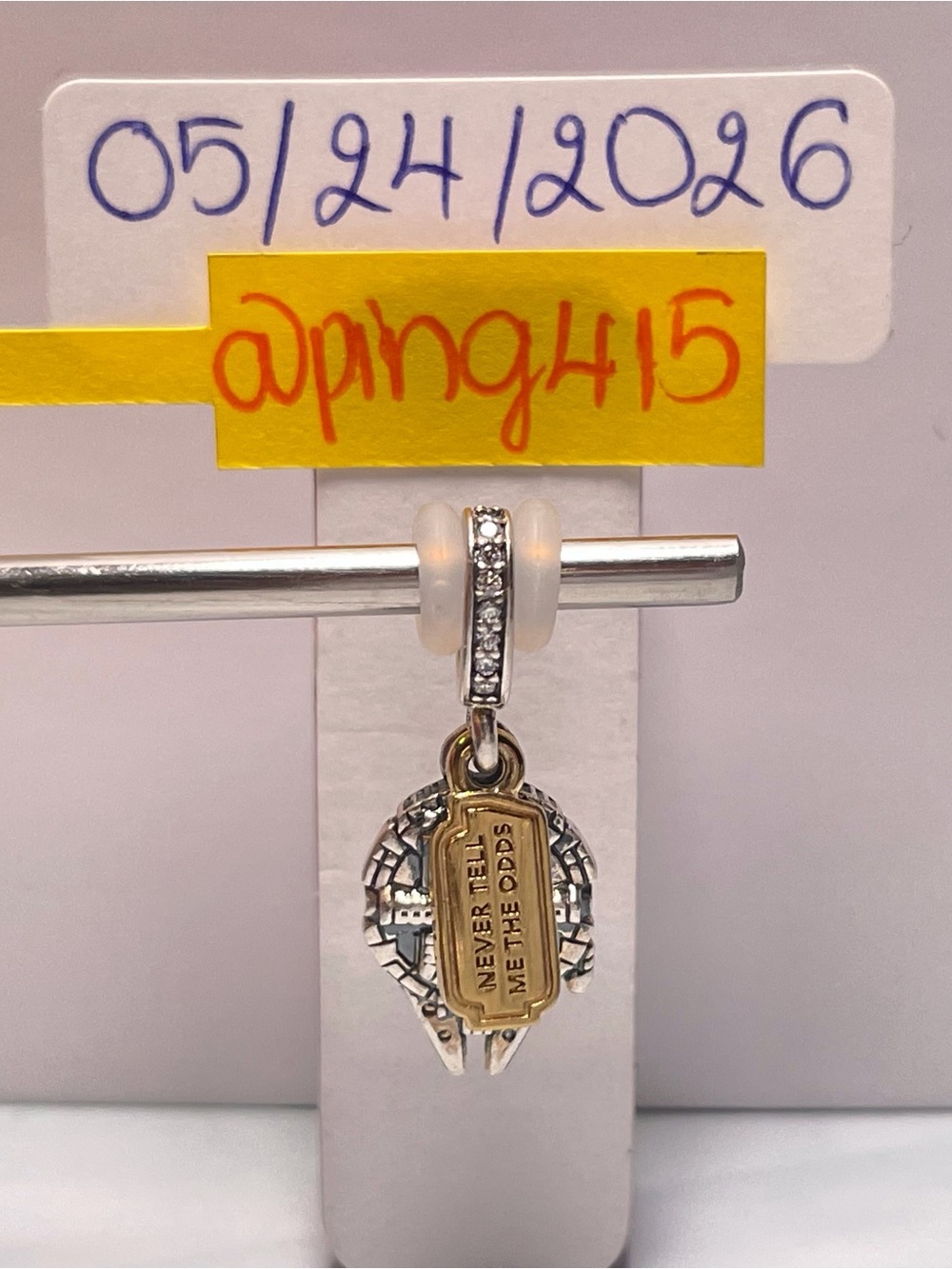 Pandora Star Wars™ Millennium Falcon Dangle Charm